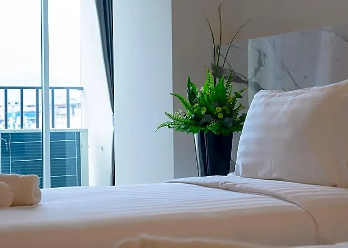 Don Mueang Place Hotel