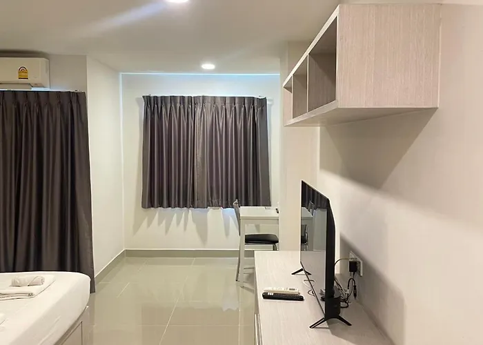Don Mueang Place Hotel